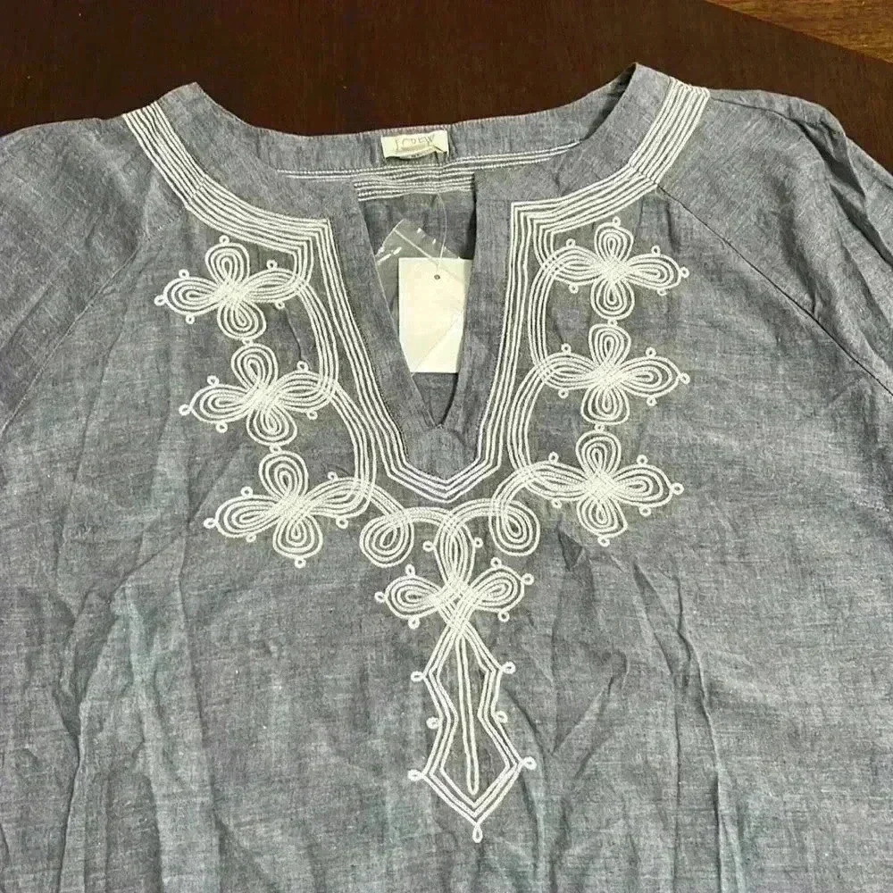 J.Crew embroidered women’s top - Picture 11 of 11